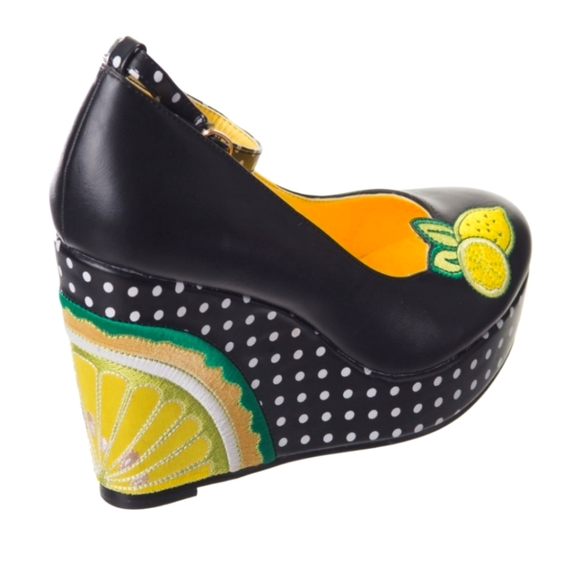 Banned Apparel Pin Up Lemon Wedge Shoes - Picture 6 of 6